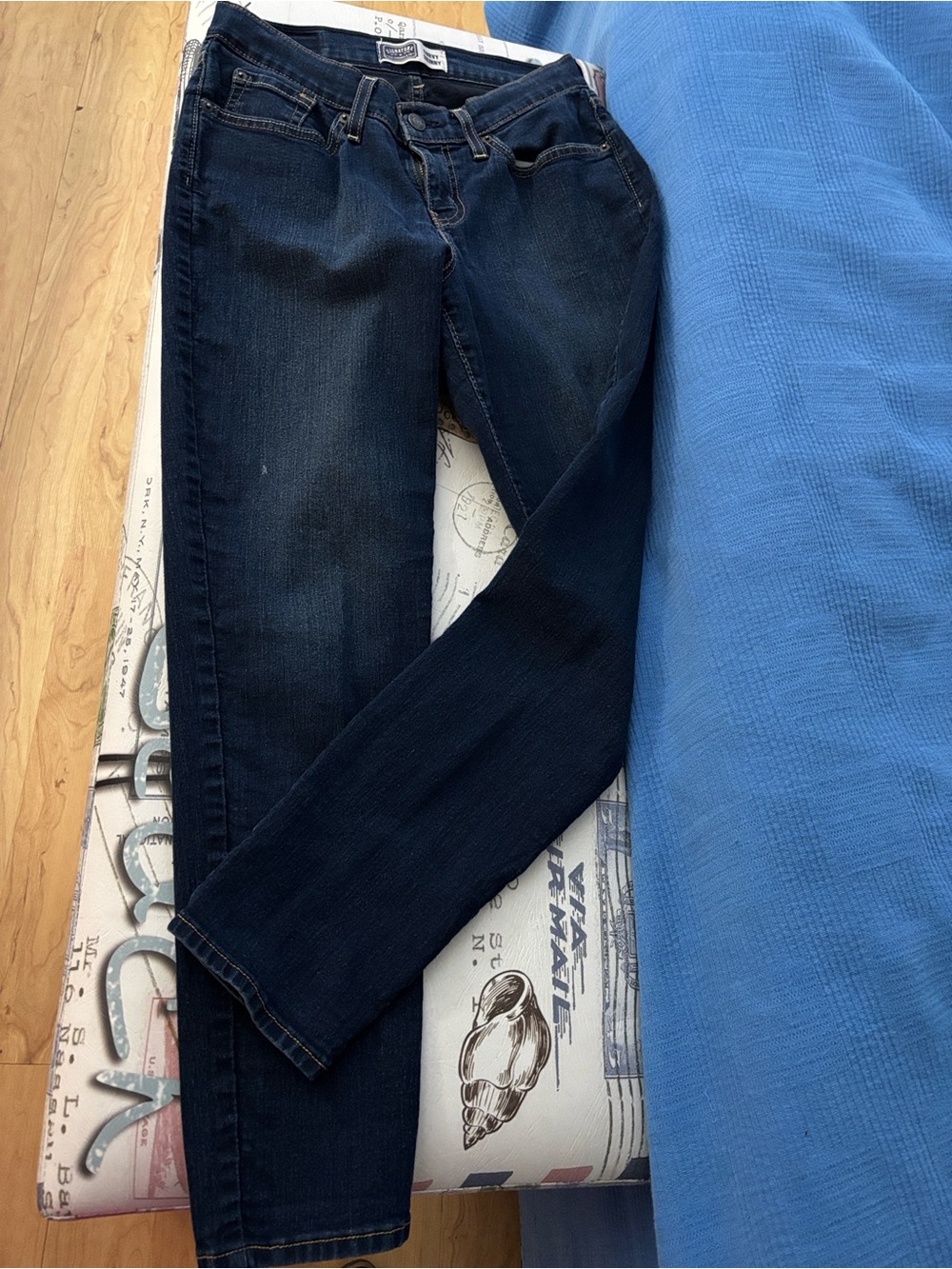 Signature by Levi Strauss Dark Blue Skinny Jeans Curvy Skinny